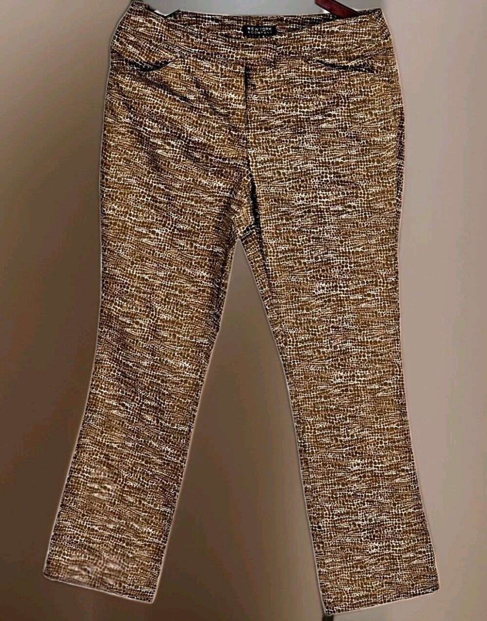 New York & Company Women's Size 8 Crop Pants Stretch Brown Tan Animal Print